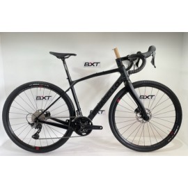 PINARELLO Granger X3 Black on Black GRX600 2x11v Fulcrum R900